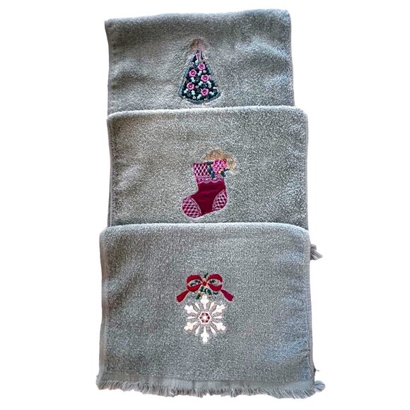 VTG Christmas Holiday Hand Towels 100% Cotton Stitched Green Set of 3 Embroidery - Picture 6 of 16